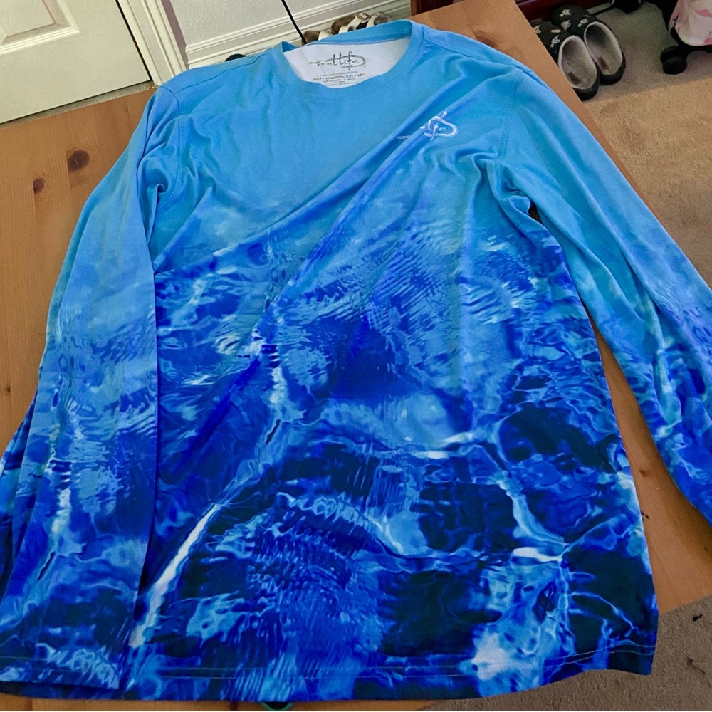 long sleeve athletic shirt